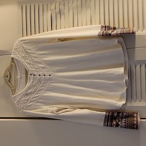 Maurices Off White Large Long Sleeve Top